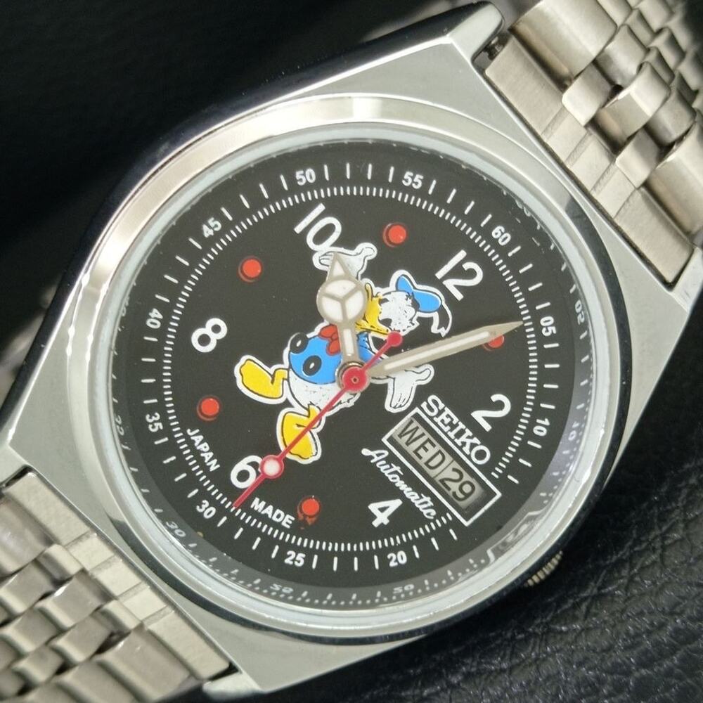 Vintage 1973 Seiko Disney Automatic Mens Silver Watch W/daydate & Donald accents